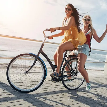 Blaue Welle 15 - Bunte Fische