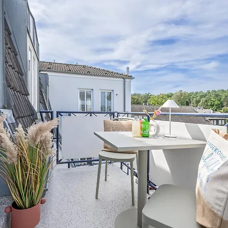 Blaue Welle 15 - Bunte Fische Apartment *